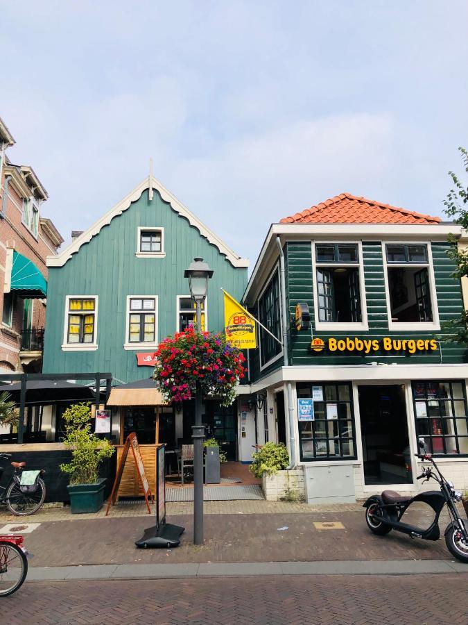 Mate Amsterdam Hostel *
